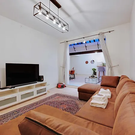 Chic - 2br-6p - Center Of Appartamento *